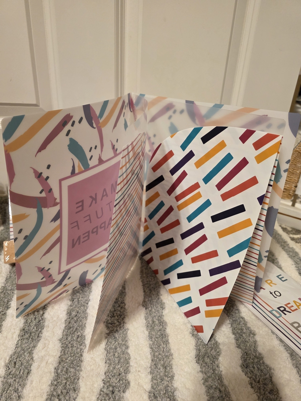 thirty-one NWT Hello Happy Pouch Canvas Pouch and Inspirational Folder MSRP$83 - Picture 5 of 7